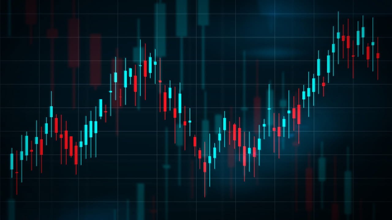 How Economic Shocks Reshape the FX Trading Online Landscape