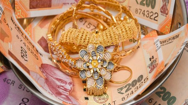 How to Choose the Right Gold Loan Provider in Jabalpur?