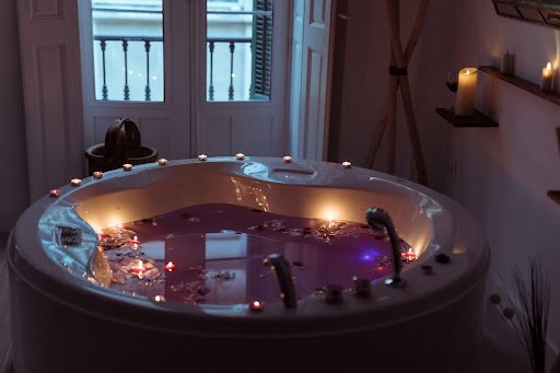 7 Mistakes That Can Ruin Your Private Jacuzzi and Massage Experience