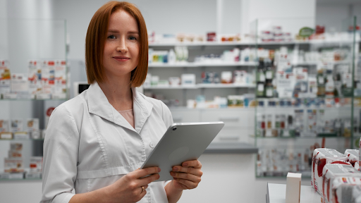 5 Signs a Healthcare Career as a Pharmacy Technician Is Right