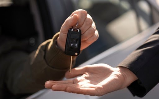 A Complete Guide on How to Program a Car Key Fob?